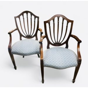 Antique Style Set of 6 Bevan Funnell Carver Chairs